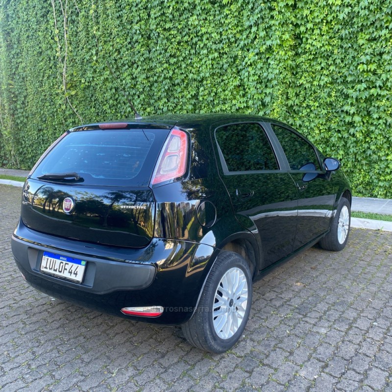 PUNTO 1.4 ATTRACTIVE 8V FLEX 4P MANUAL - 2013 - MONTENEGRO