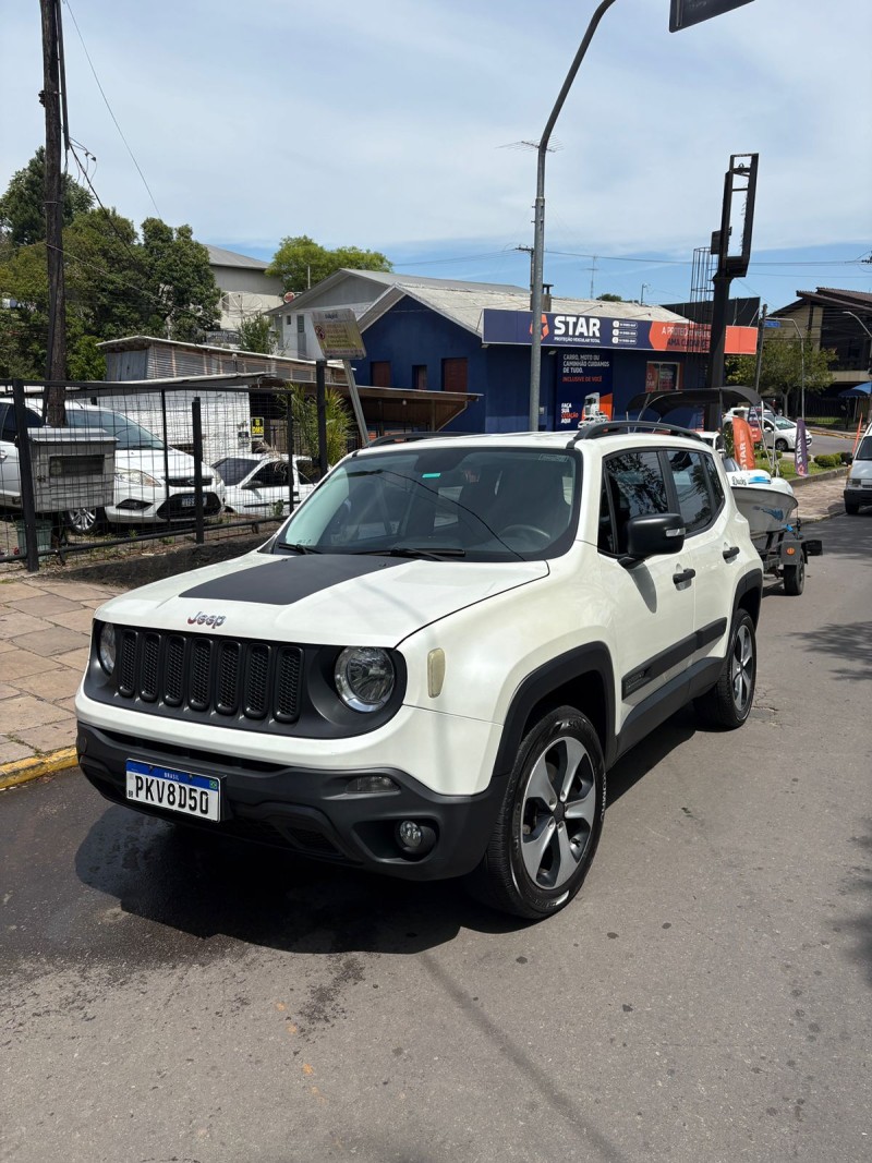 RENEGADE 2.0 16V CUSTOM 4X4 TURBO DIESEL 4P AUTOMÁTICA - 2018 - FARROUPILHA