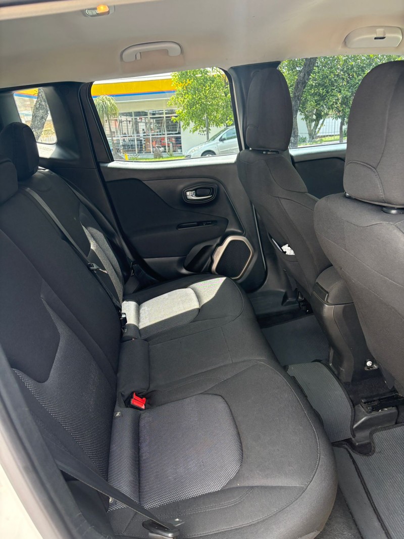 RENEGADE 2.0 16V CUSTOM 4X4 TURBO DIESEL 4P AUTOMÁTICA - 2018 - FARROUPILHA