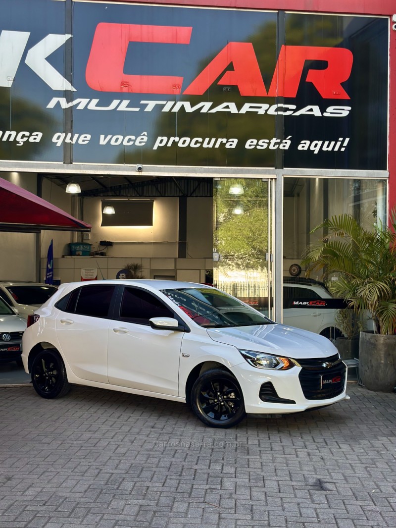 ONIX 1.0 LT 12V TURBO FLEX 4P MANUAL - 2023 - ESTâNCIA VELHA