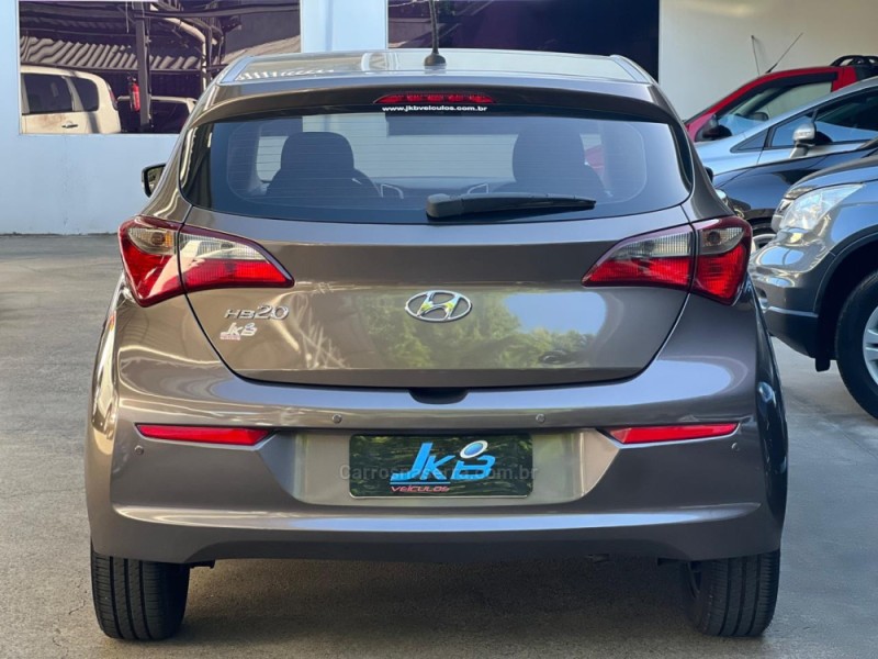 HB20 1.0 COMFORT PLUS 12V FLEX 4P MANUAL - 2019 - NOVO HAMBURGO