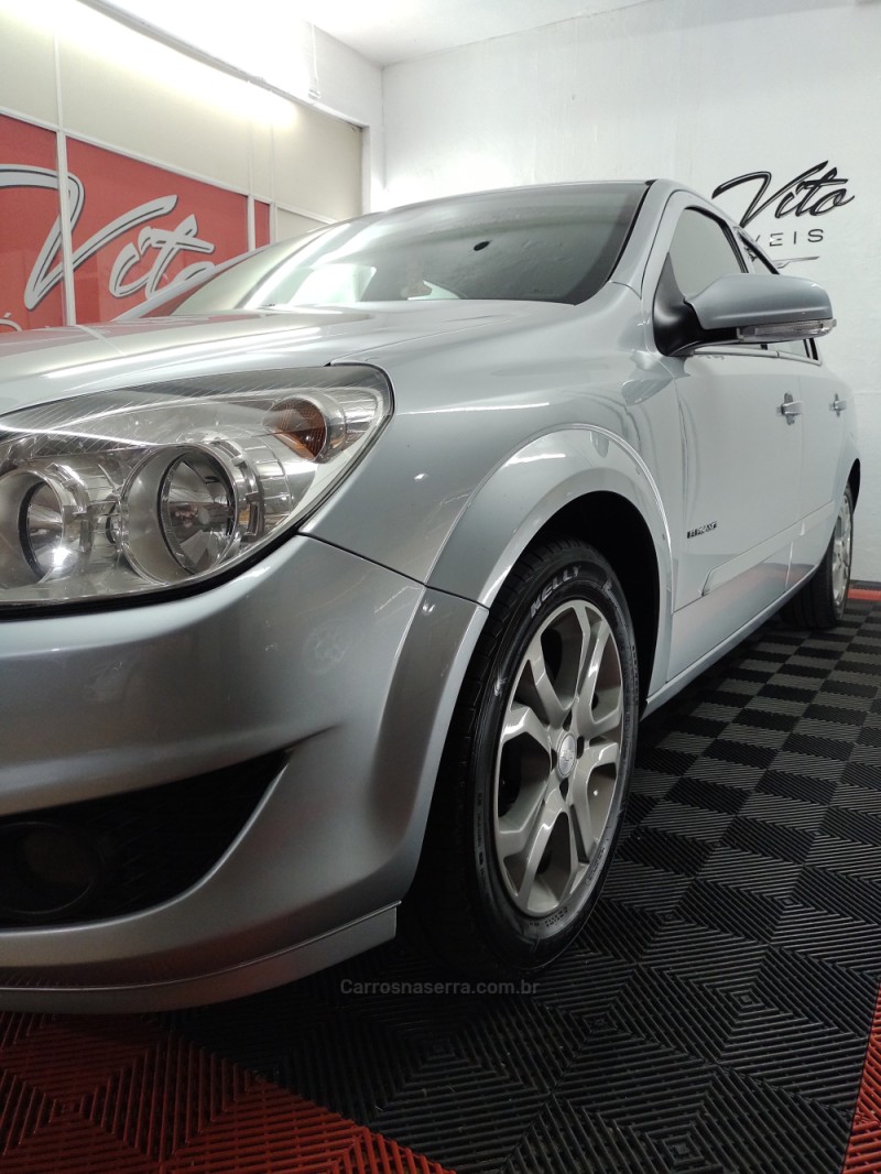 VECTRA 2.0 MPFI ELEGANCE 8V 140CV FLEX 4P MANUAL - 2011 - CAXIAS DO SUL
