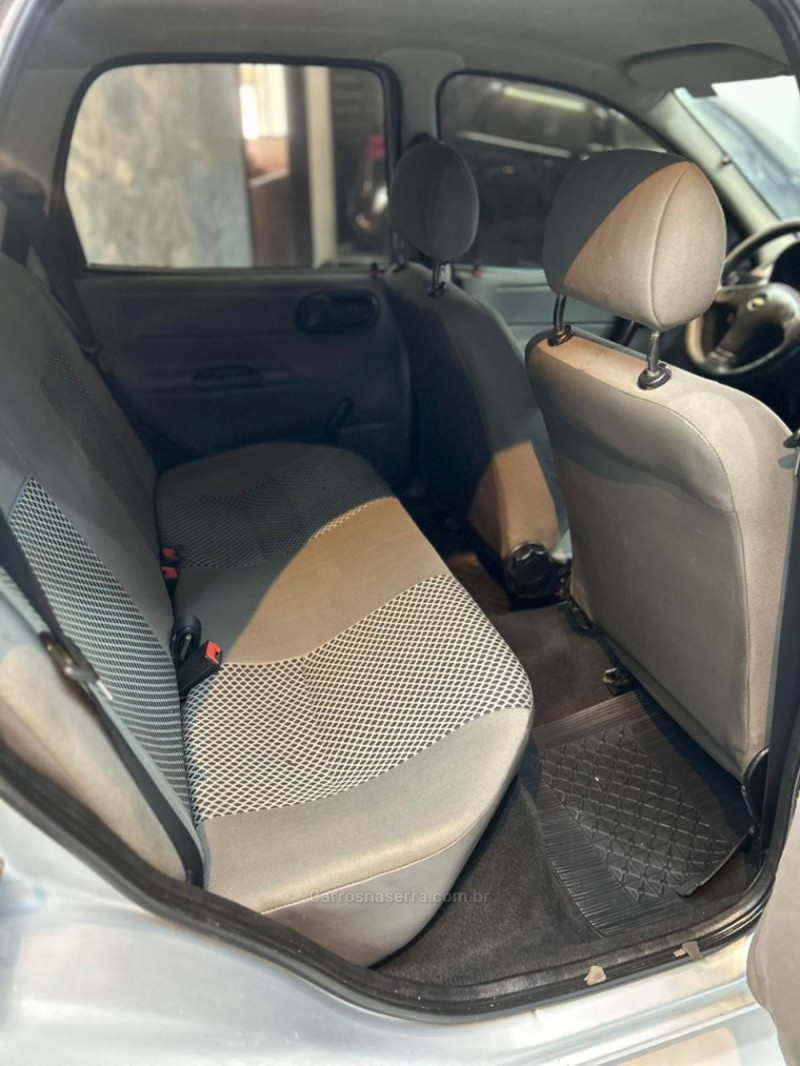 CLASSIC 1.0 MPFI LS 8V FLEX 4P MANUAL - 2011 - CAXIAS DO SUL