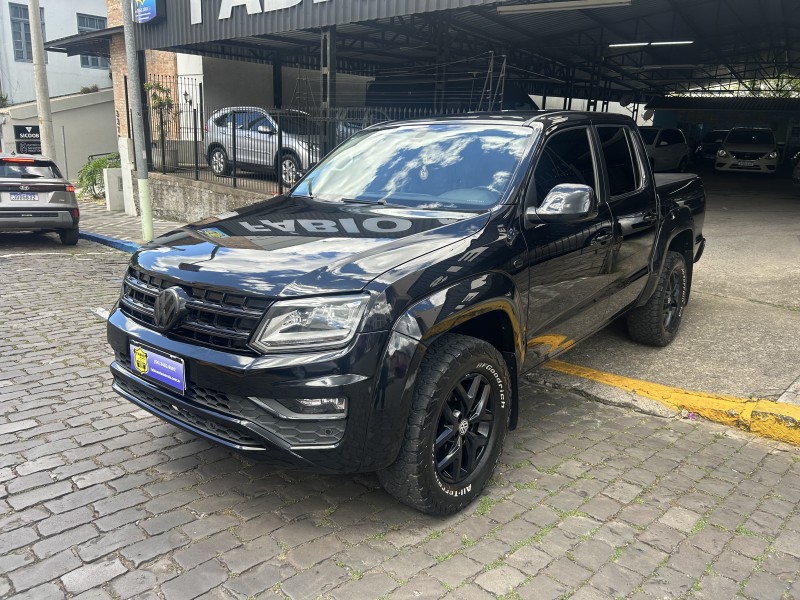 AMAROK 3.0 V6 TDI HIGHLINE CD DIESEL 4MOTION AUTOMÁTICO - 2020 - GARIBALDI