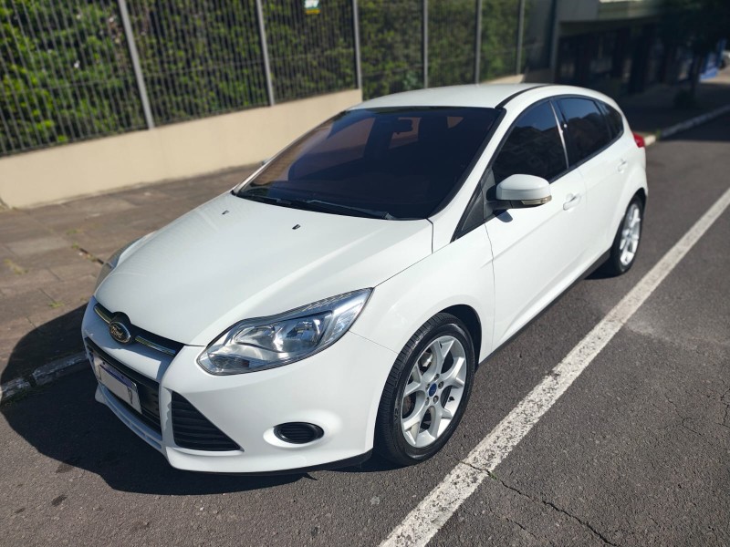 focus 1.6 s 16v flex 4p automatico 2014 farroupilha