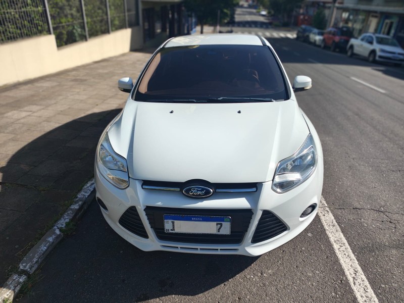 FOCUS 1.6 S 16V FLEX 4P AUTOMÁTICO - 2014 - FARROUPILHA