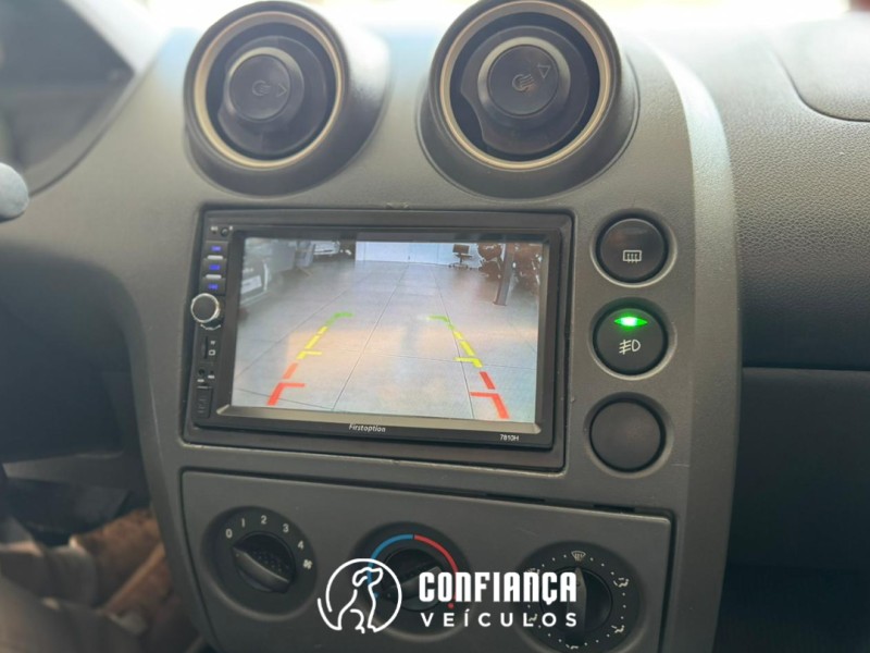 FIESTA 1.0 EDGE 8V GASOLINA 4P MANUAL - 2003 - BENTO GONçALVES