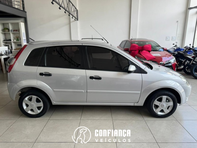 FIESTA 1.0 EDGE 8V GASOLINA 4P MANUAL - 2003 - BENTO GONçALVES