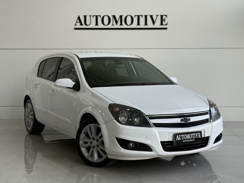 VECTRA 2.0 MPFI GT HATCH 8V FLEX 4P MANUAL - 2011 - CAXIAS DO SUL