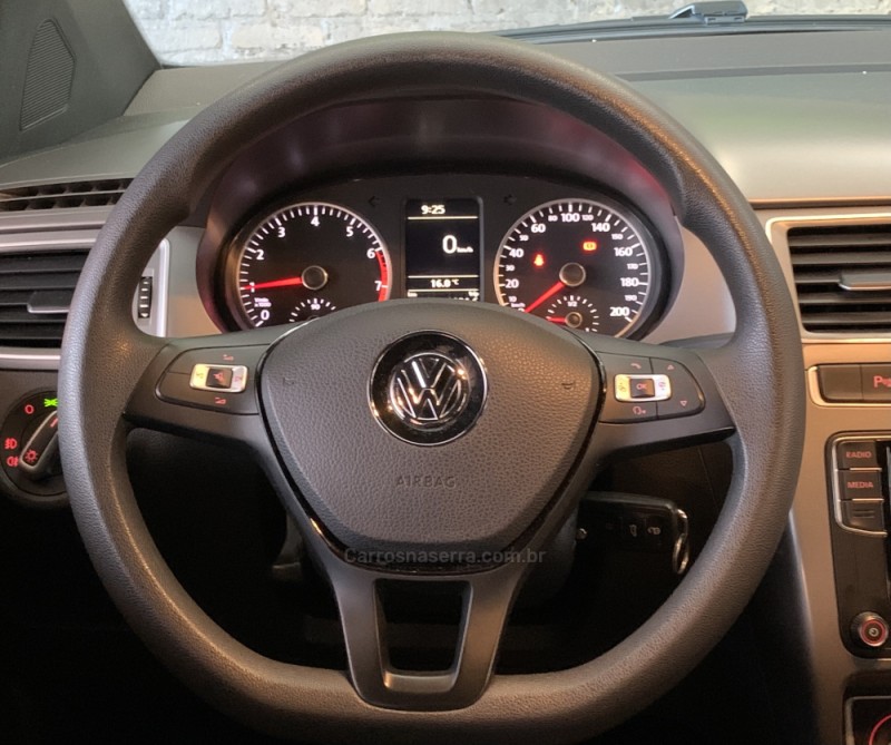 FOX 1.0 MPI TRACK 12V FLEX 4P MANUAL - 2018 - CAXIAS DO SUL