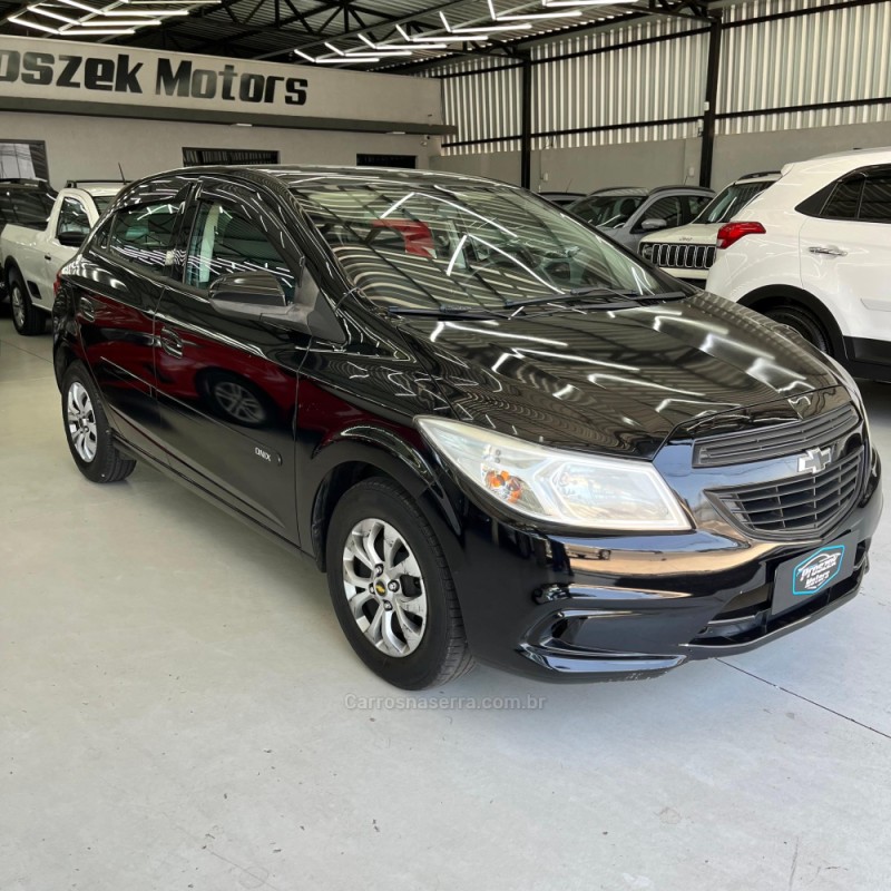 ONIX 1.0 JOY HATCH 8VFLEX 4P MANUAL - 2017 - CANOAS