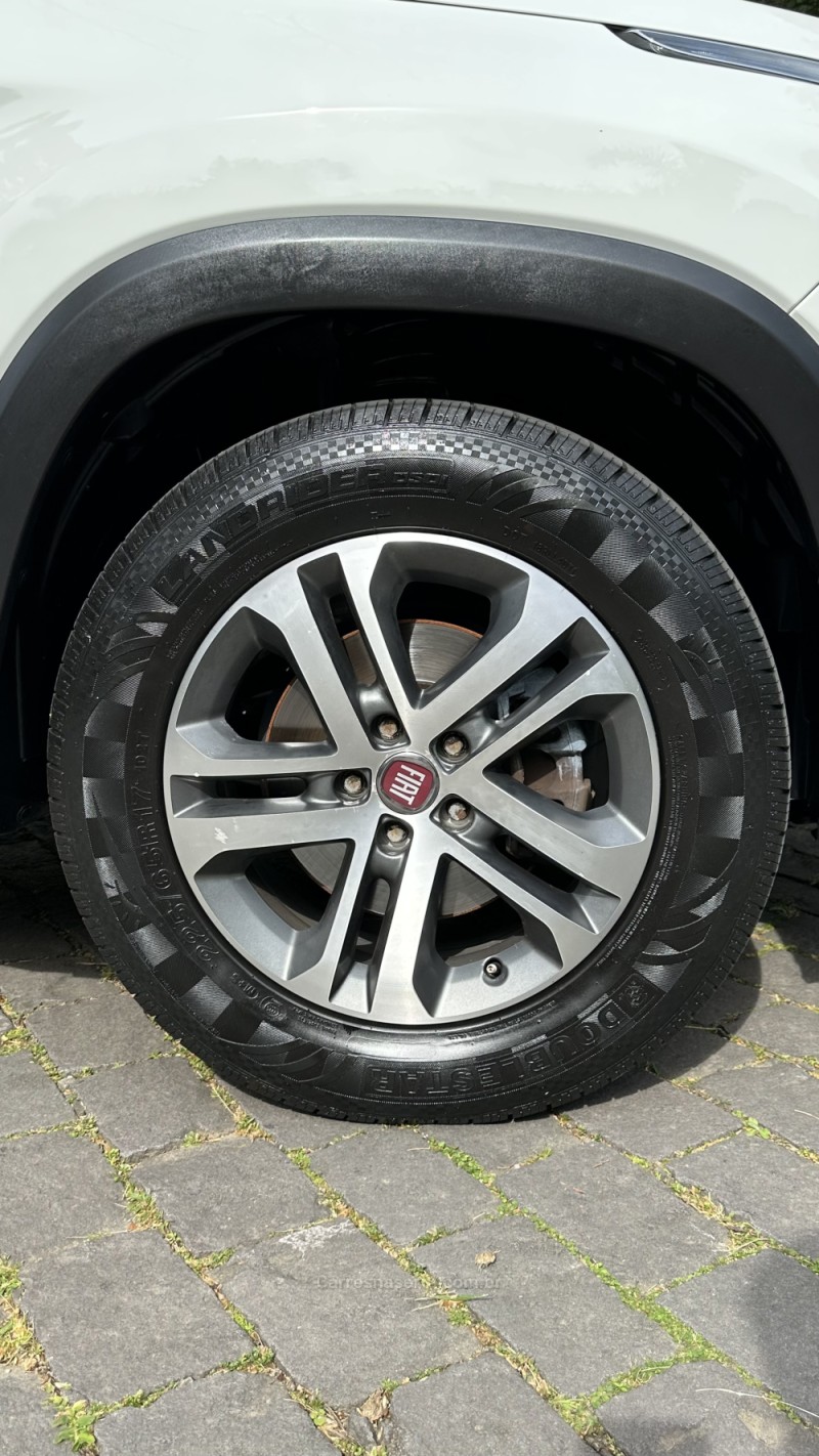 TORO 2.0 16V TURBO DIESEL VOLCANO AT9 4X4 AUTOMÁTICO - 2018 - CAXIAS DO SUL