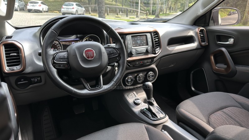 TORO 2.0 16V TURBO DIESEL VOLCANO AT9 4X4 AUTOMÁTICO - 2018 - CAXIAS DO SUL