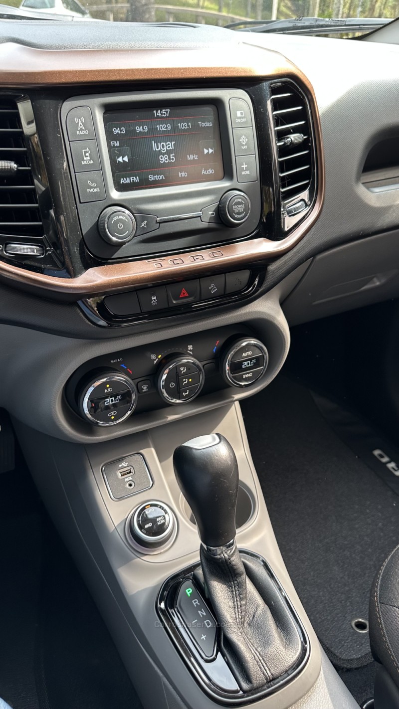 TORO 2.0 16V TURBO DIESEL VOLCANO AT9 4X4 AUTOMÁTICO - 2018 - CAXIAS DO SUL