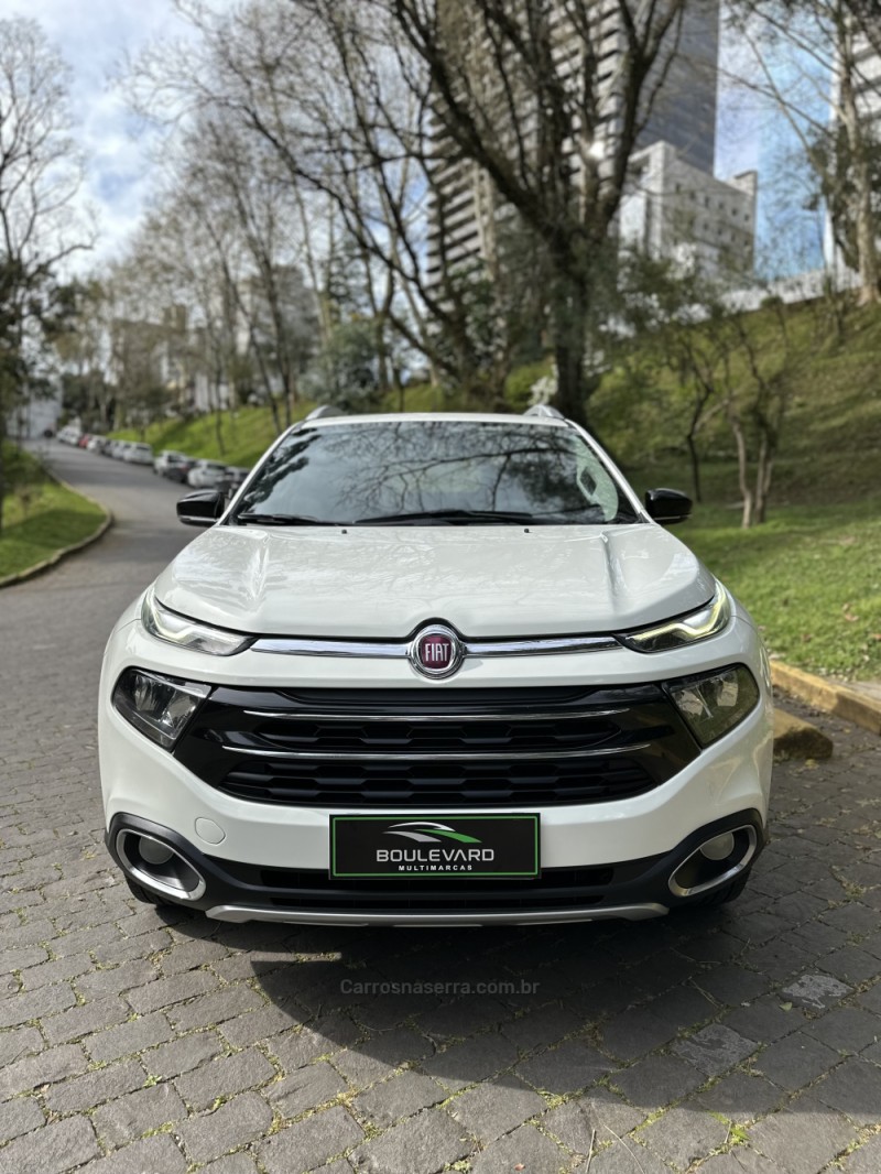 TORO 2.0 16V TURBO DIESEL VOLCANO AT9 4X4 AUTOMÁTICO - 2018 - CAXIAS DO SUL