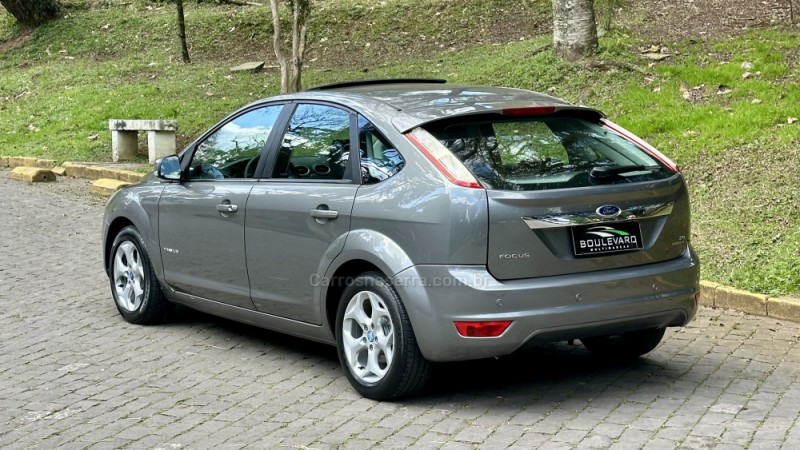 FOCUS 2.0 TITANIUM HATCH 16V FLEX 4P AUTOMÁTICO - 2013 - CAXIAS DO SUL
