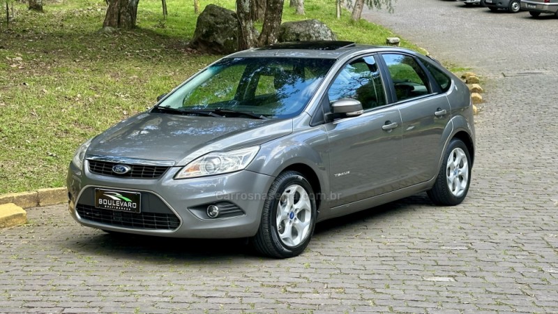 FOCUS 2.0 TITANIUM HATCH 16V FLEX 4P AUTOMÁTICO - 2013 - CAXIAS DO SUL