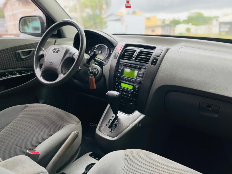 TUCSON 2.0 MPFI GLS 16V 143CV 2WD FLEX 4P AUTOMÁTICO - 2011 - NOVO HAMBURGO