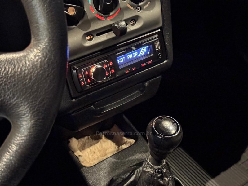 CELTA 1.0 MPFI 8V GASOLINA 2P MANUAL - 2002 - FARROUPILHA