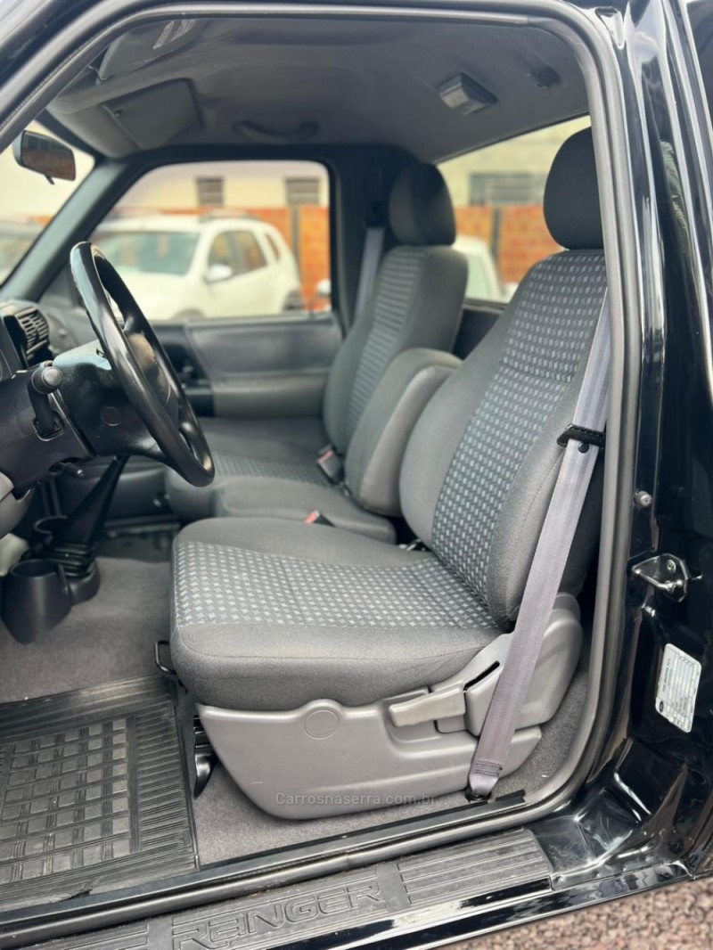 RANGER 2.3 XLS 4X2 CS 16V GASOLINA 2P MANUAL - 2007 - LAJEADO