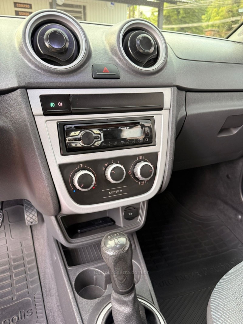 GOL 1.0 MI 8V FLEX 4P MANUAL G.V - 2013 - CANELA