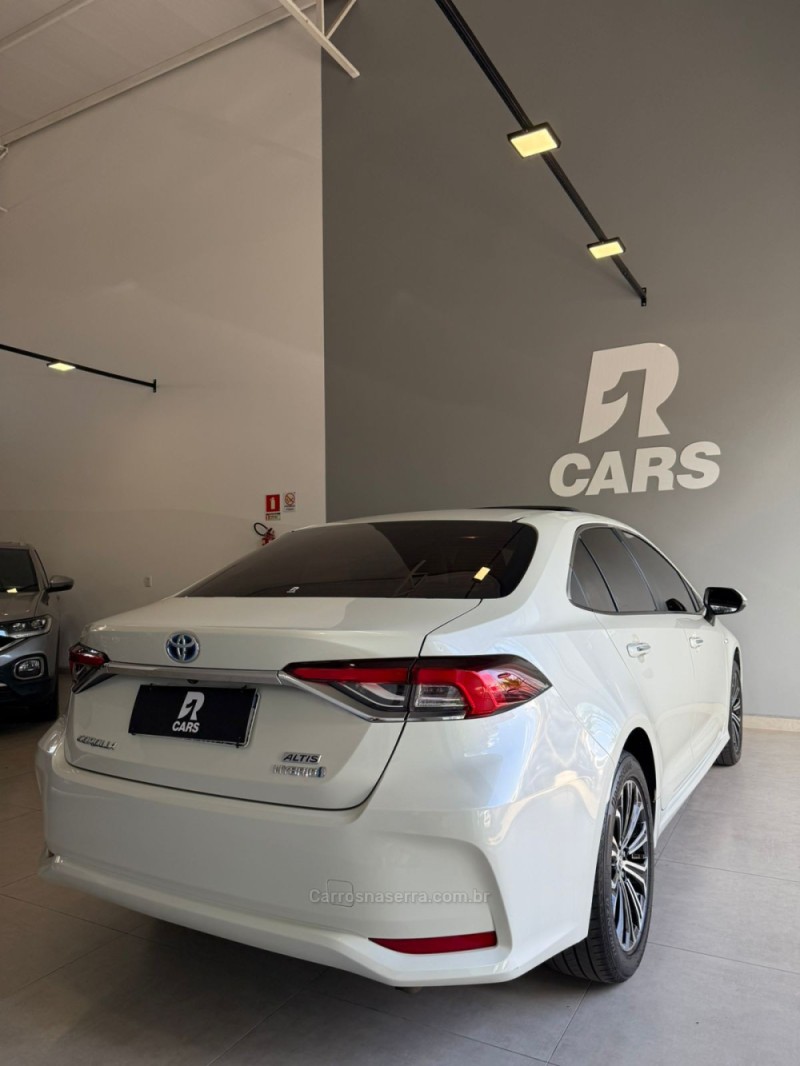 COROLLA 1.8 ALTIS PREMIUM 16V HÍBRIDO 4P AUTOMÁTICO - 2020 - LAJEADO