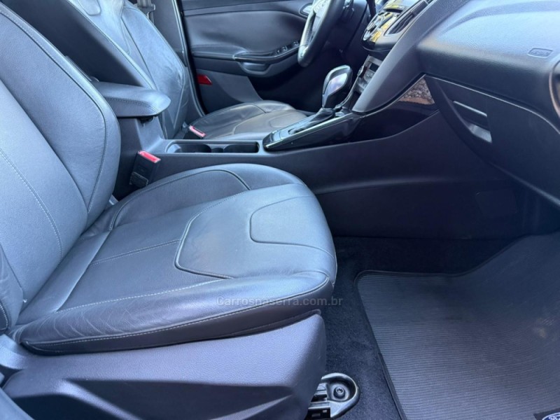 FOCUS 2.0 TITANIUM HATCH 16V FLEX 4P AUTOMÁTICO - 2013 - LAGOA VERMELHA