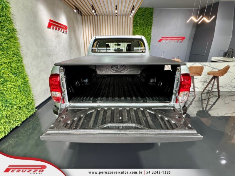 HILUX 2.8 STD 4X4 CD 16V DIESEL 4P MANUAL - 2017 - NOVA PRATA