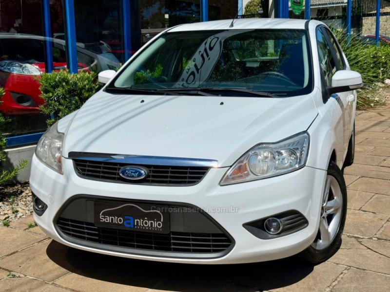 FOCUS 1.6 GLX 8V FLEX 4P MANUAL - 2013 - LAGOA VERMELHA