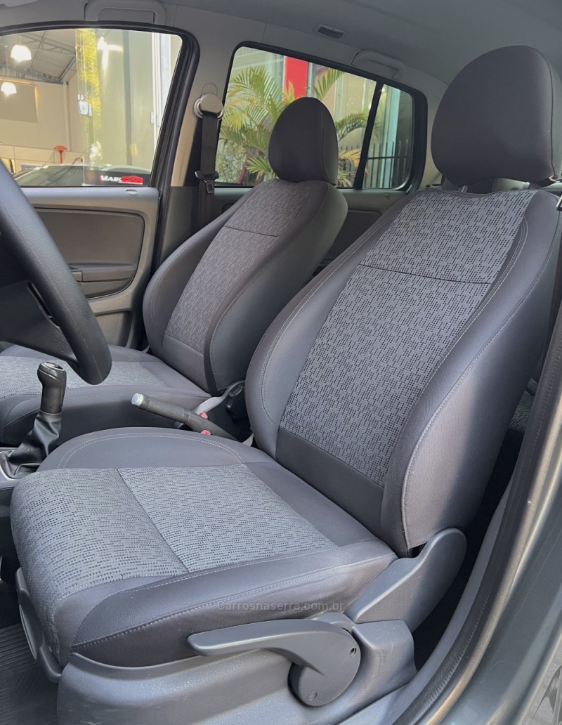 FOX 1.6 MI ITREND 8V FLEX 4P MANUAL - 2014 - ESTâNCIA VELHA