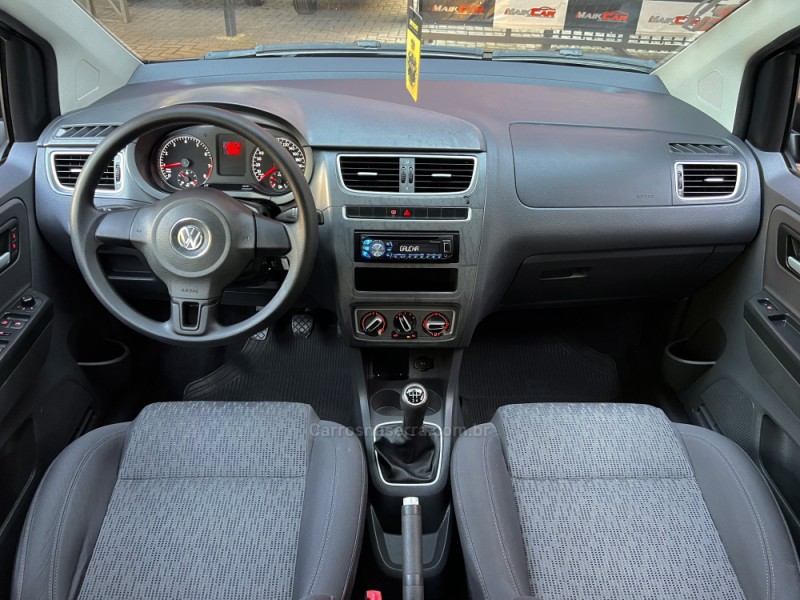 FOX 1.6 MI ITREND 8V FLEX 4P MANUAL - 2014 - ESTâNCIA VELHA