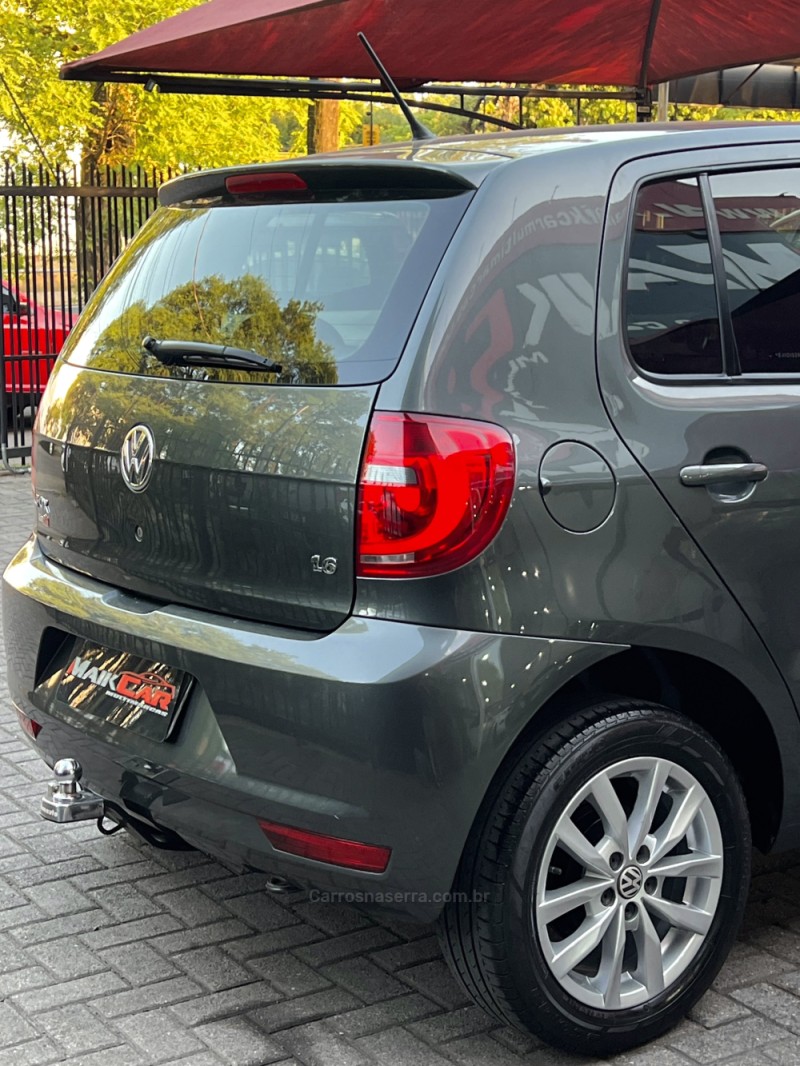 FOX 1.6 MI ITREND 8V FLEX 4P MANUAL - 2014 - ESTâNCIA VELHA