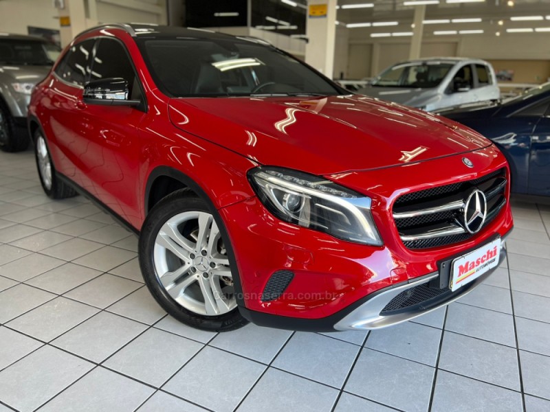 GLA 200 1.6 CGI VISION BLACK EDITION 16V TURBO GASOLINA 4P AUTOMÁTICO - 2015 - CAXIAS DO SUL