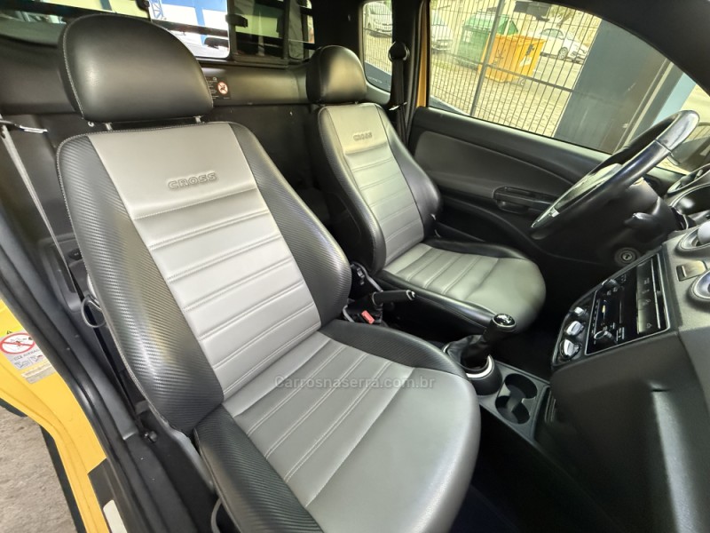 SAVEIRO 1.6 CROSS CE 16V FLEX 2P MANUAL - 2015 - CAXIAS DO SUL