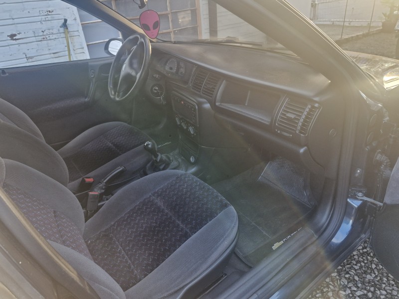 VECTRA 2.2 MPFI GLS 8V GASOLINA 4P MANUAL - 1999 - CAXIAS DO SUL