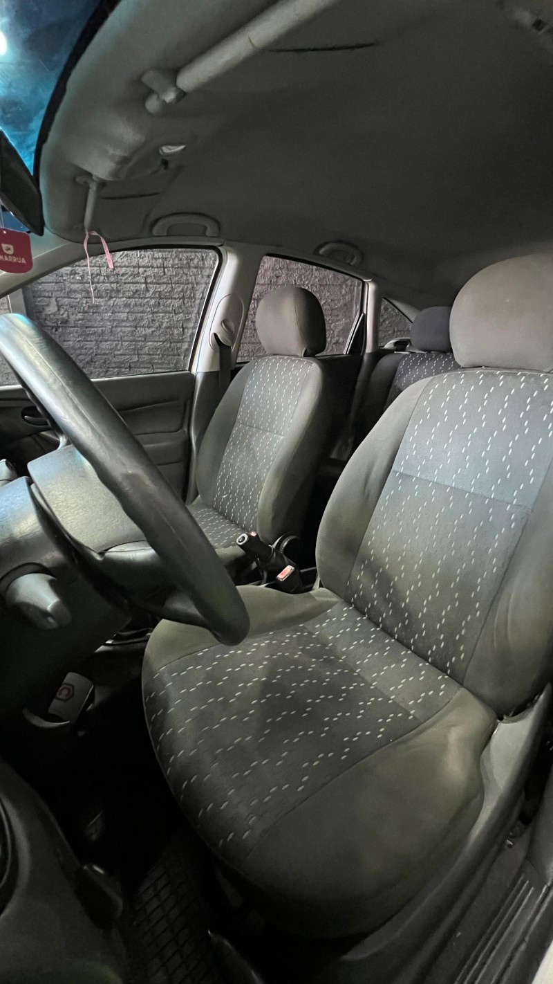 FOCUS 1.6 SE 8V FLEX 4P MANUAL - 2005 - FELIZ