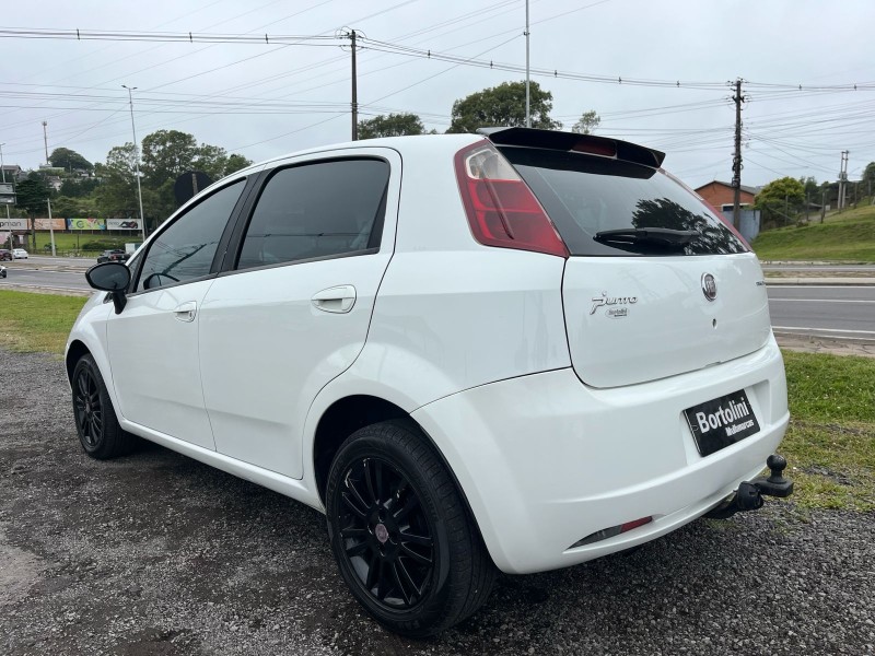 PUNTO 1.4 ATTRACTIVE 8V FLEX 4P MANUAL - 2012 - FARROUPILHA
