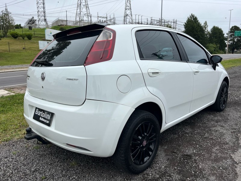 PUNTO 1.4 ATTRACTIVE 8V FLEX 4P MANUAL - 2012 - FARROUPILHA