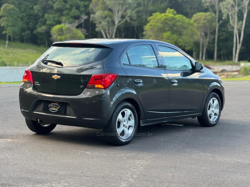 ONIX 1.4 MPFI LT 8V FLEX 4P MANUAL - 2019 - GRAMADO