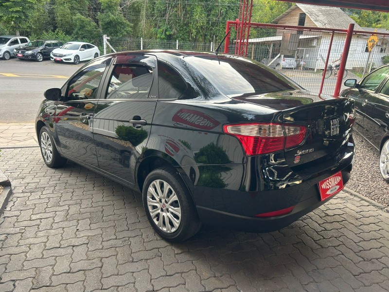 SIENA 1.4 MPI ATTRACTIVE 8V FLEX 4P MANUAL - 2020 - TRêS COROAS