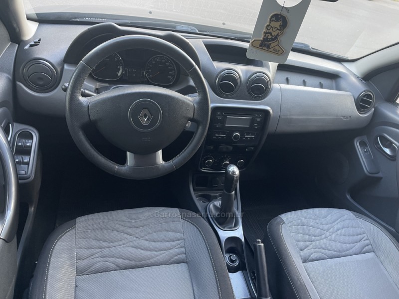 DUSTER 1.6 DYNAMIQUE 4X2 16V FLEX 4P MANUAL - 2014 - BENTO GONçALVES