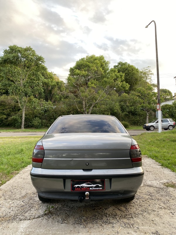 SIENA 1.6 MPI EL 8V GASOLINA 4P MANUAL - 1999 - CAXIAS DO SUL