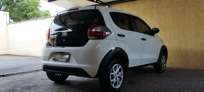 MOBI 1.0 8V EVO FLEX LIKE. MANUAL - 2021 - CANELA