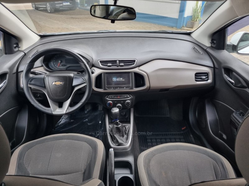 PRISMA 1.0 MPFI LT 8V FLEX 4P MANUAL - 2014 - VACARIA