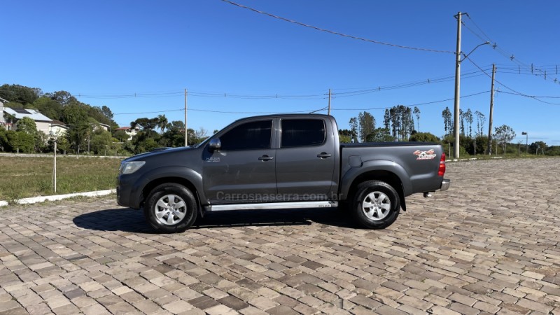 HILUX 3.0 SRV 4X4 CD 16V TURBO INTERCOOLER DIESEL 4P AUTOMÁTICO - 2012 - VILA FLORES