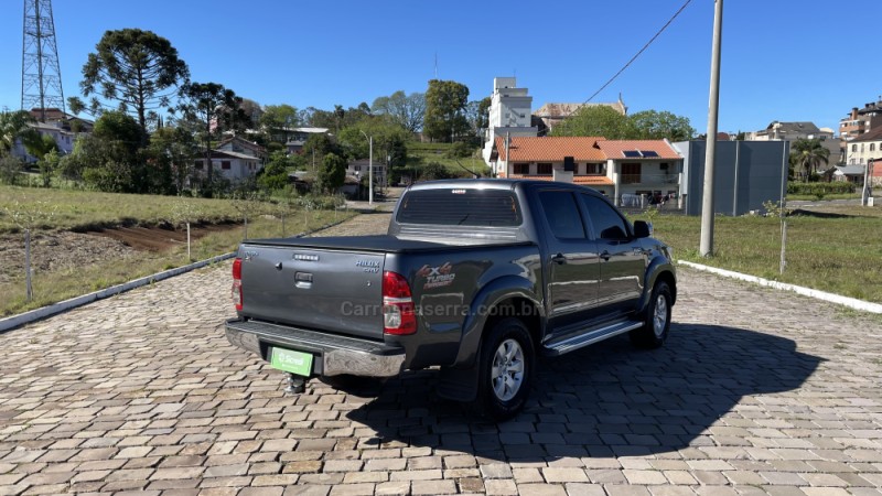 HILUX 3.0 SRV 4X4 CD 16V TURBO INTERCOOLER DIESEL 4P AUTOMÁTICO - 2012 - VILA FLORES
