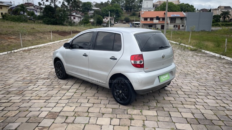 FOX 1.6 MI 8V FLEX 4P MANUAL - 2005 - VILA FLORES