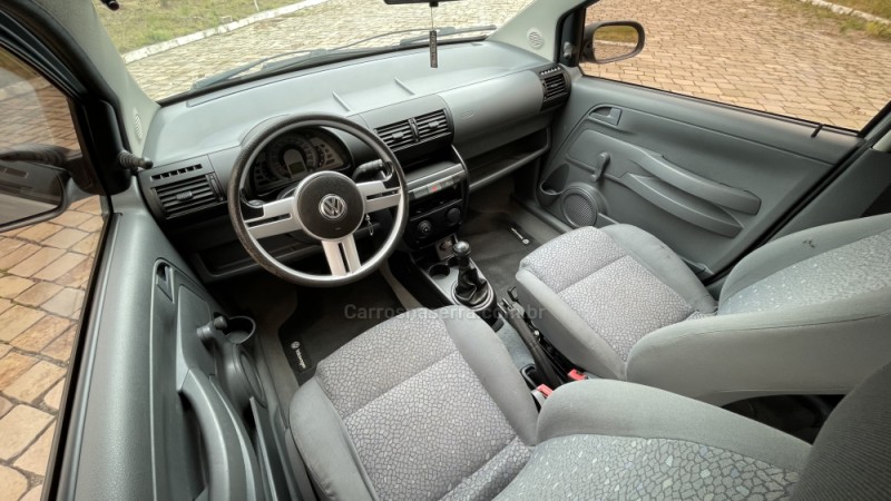 FOX 1.6 MI 8V FLEX 4P MANUAL - 2005 - VILA FLORES