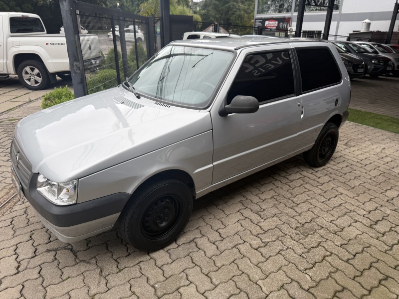 UNO 1.0 MPI MILLE FIRE ECONOMY 8V FLEX 2P MANUAL - 2012 - NOVA PETRóPOLIS