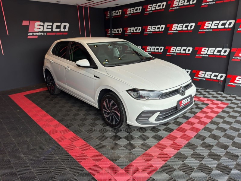 POLO 1.0	200 TSI HIGHLINE AUTOMÁTICO  - 2024 - PASSO FUNDO